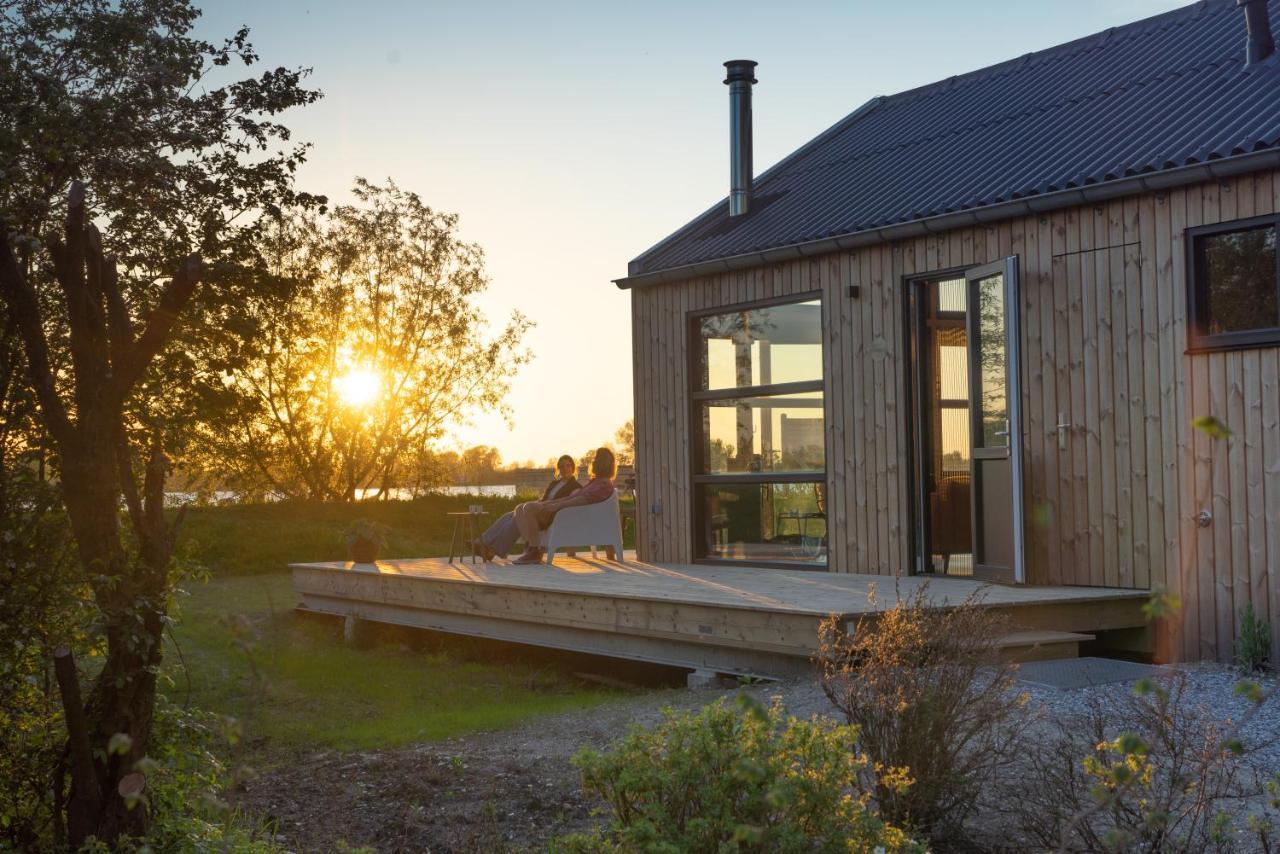 Pean-Buiten Waterlodges Nes  Zewnętrze zdjęcie