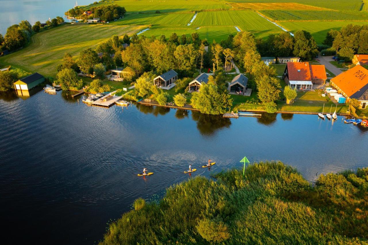 Pean-Buiten Waterlodges Nes  Zewnętrze zdjęcie